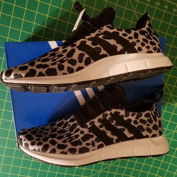 🆕NEW~ADIDAS Swift Runner in Leopard~9 - Picture 7 of 12